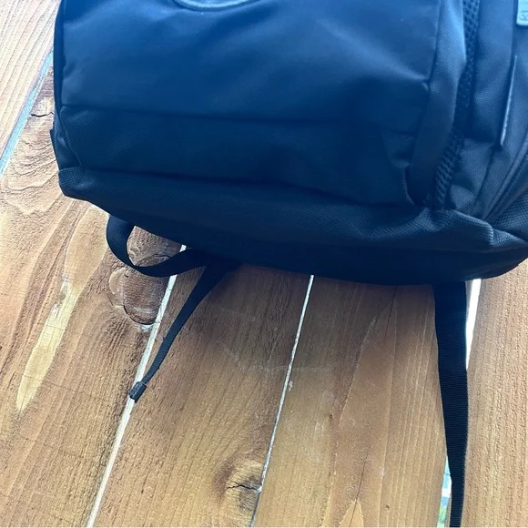 Wenger Maxxum Laptop Backpack, Fits 16 Inch Laptop, Black/Red - Picture 6 of 9